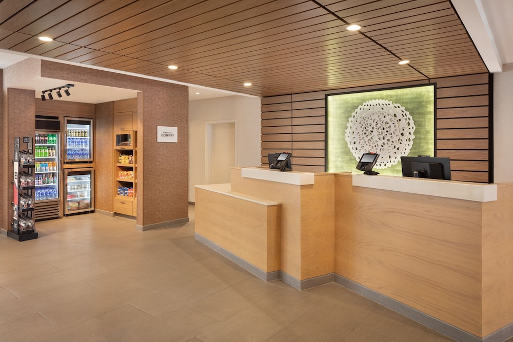 Fairfield Inn & Suites by Marriott Fresno North Shaw Avenue - photo 3