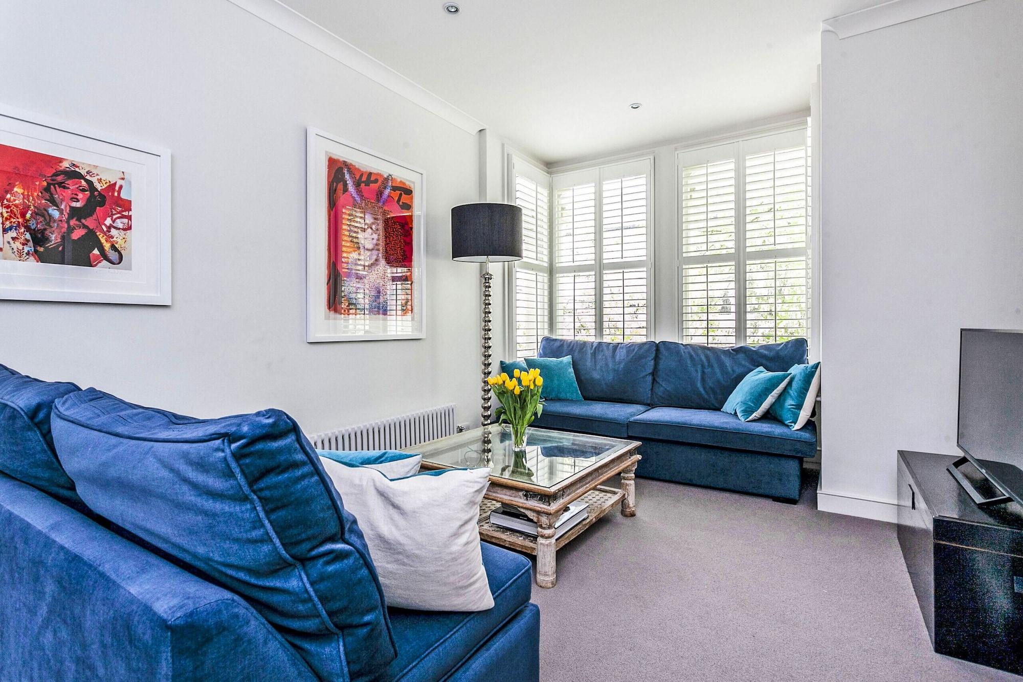 Cobalt Blues - last minute hotel in London