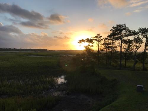 Intracoastal Views by Oak Island Accommodations - photo 19