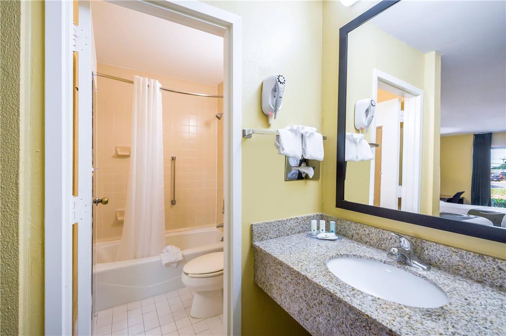 Quality Inn Fredericksburg Central Park Area - photo 20