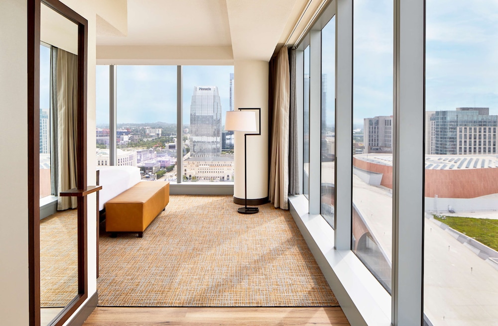 Embassy Suites by Hilton Nashville Downtown - photo 19