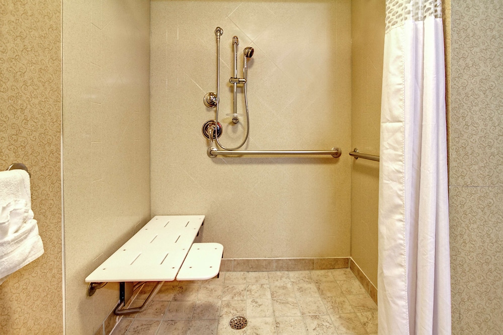 Hampton Inn & Suites Lebanon - photo 31