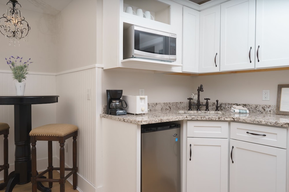Marginal Way House Hotel - photo 42