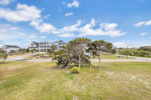Allegra by Oak Island Accommodations - photo 43