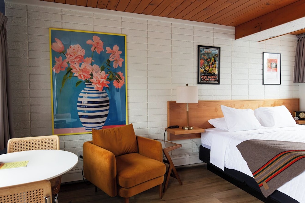 The Sierra Motel - photo 21