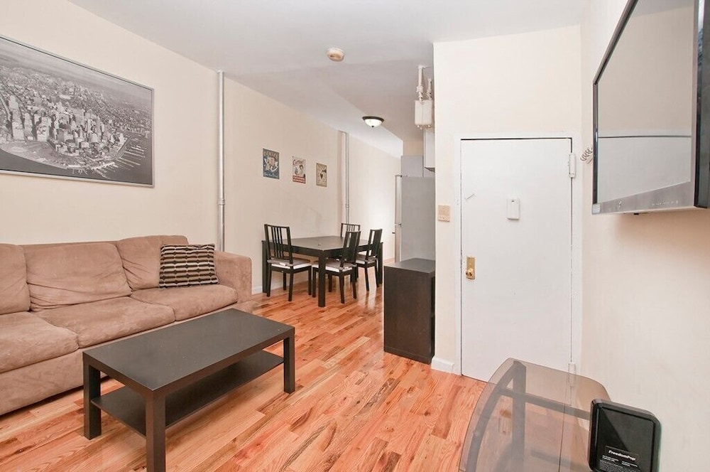 Upscale Newly Renovated 2 BR on Midtown East New York - photo 19