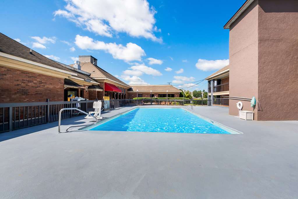 Quality Inn & Suites Fayetteville I 95 - photo 30