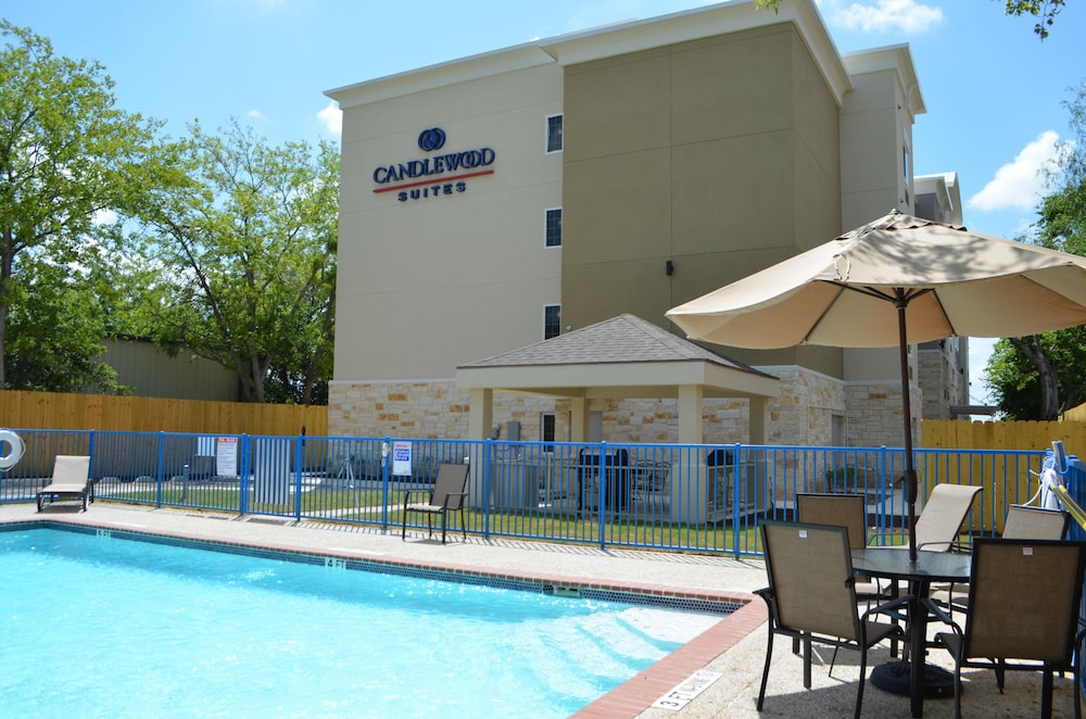 Candlewood Suites San Antonio Airport by IHG - photo 13