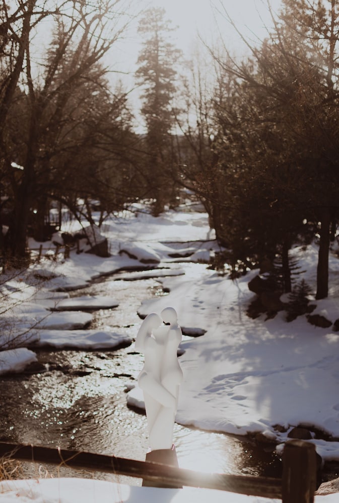 Highland Haven Creekside Inn - photo 184