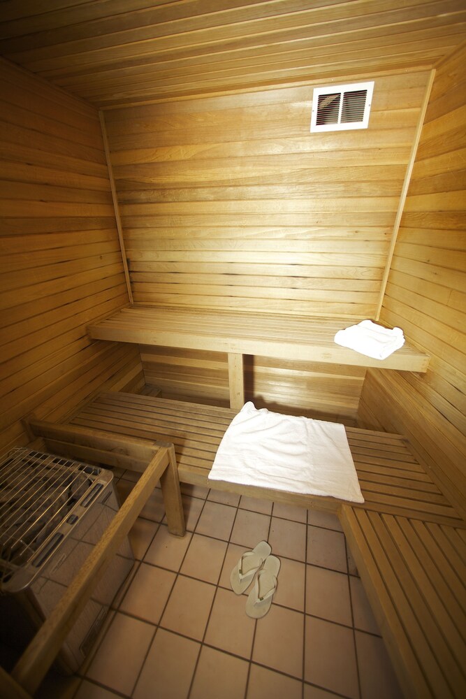 The Mountaineer Inn at Stowe - photo 33