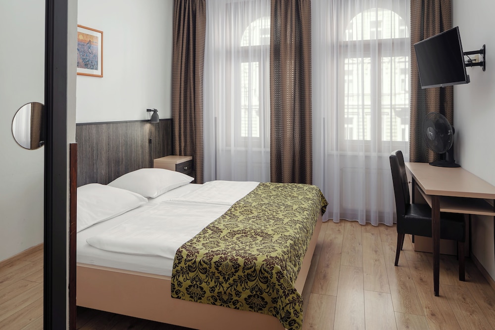 Hotel Superior Prague - last minute hotel in Prague