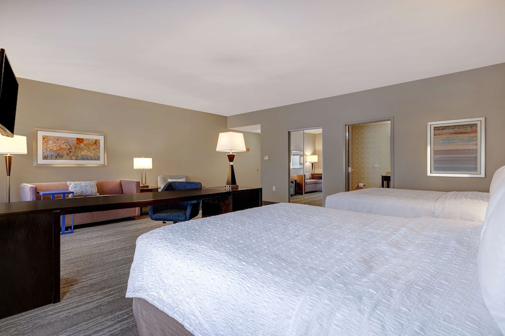 Hampton Inn & Suites Tampa Northwest Oldsmar - photo 10