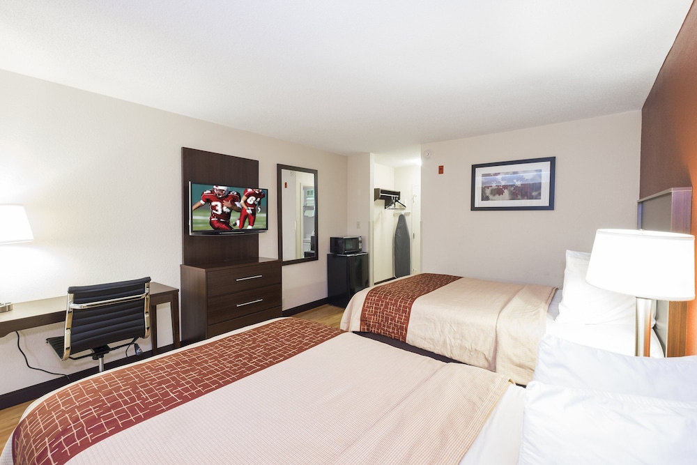 Red Roof Inn Columbus Ohio State Fairgrounds - photo 6