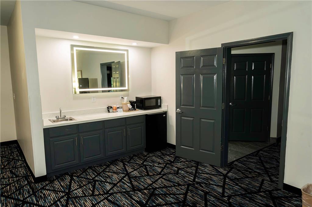 Quality Inn Rome South - photo 15