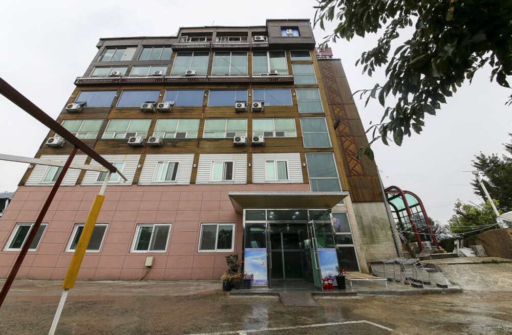 Bada Motel in Yeosu, South Korea