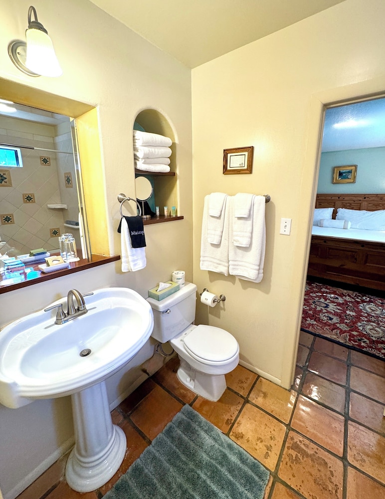 Blue Iguana Inn - photo 58