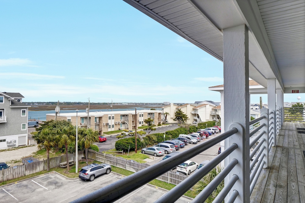 Sandpeddler Inn & Suites - photo 300