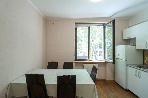 Cozy Apt near Vake Park By Wehost