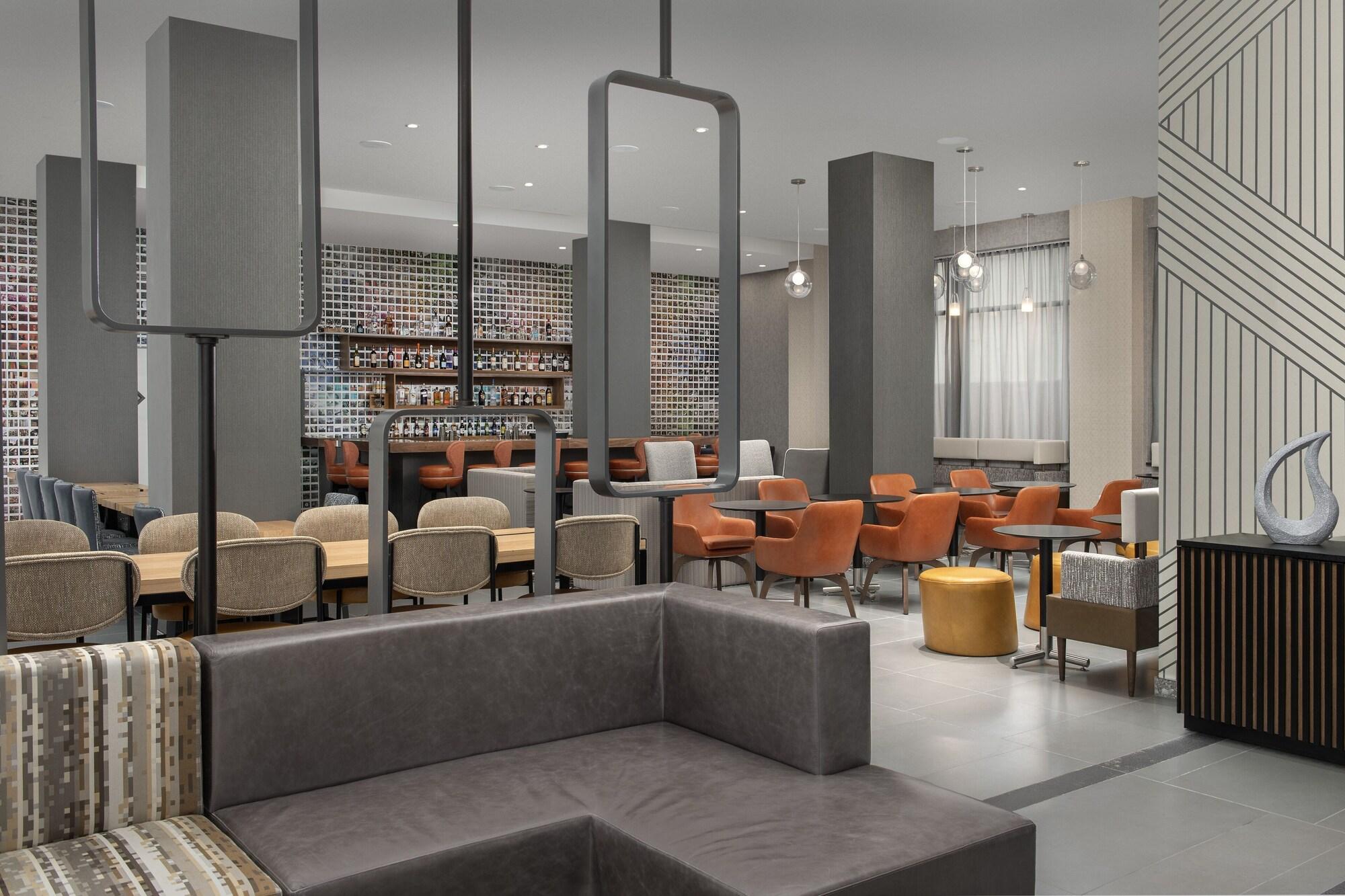 SpringHill Suites by Marriott New York Queens - photo 12