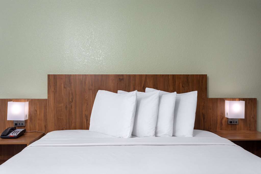 Ramada by Wyndham Altamonte Springs Near I 4 - photo 15