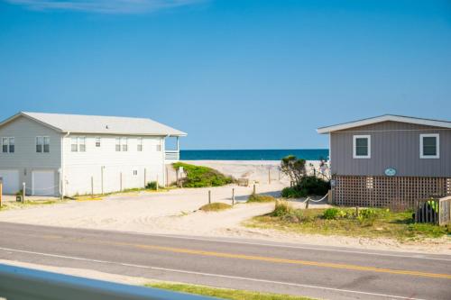 Allegra by Oak Island Accommodations - photo 16