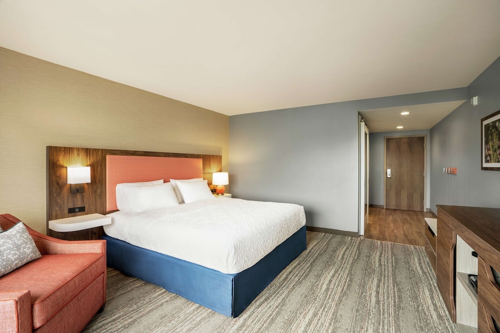 Hampton Inn & Suites Olean - photo 21
