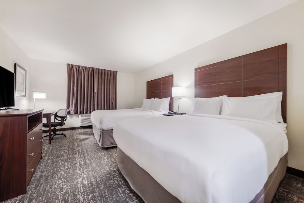 Cobblestone Inn & Suites Holdrege - photo 14