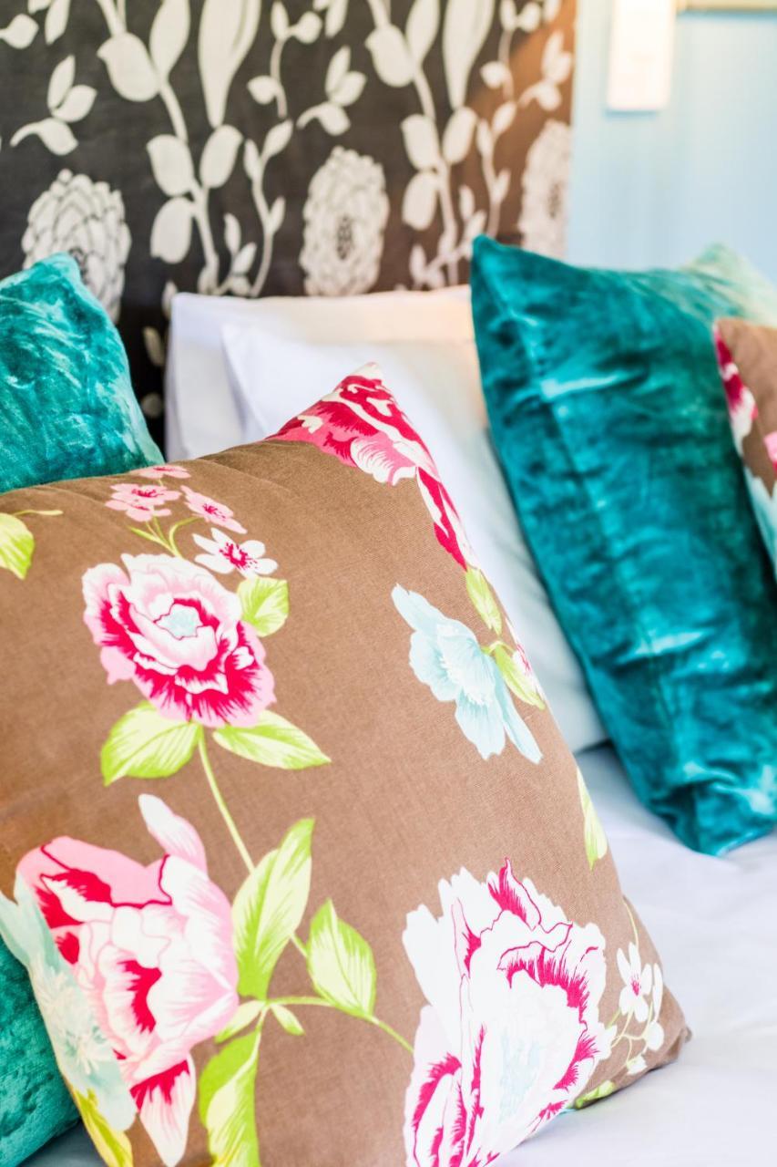 Skyview Manor - carbon neutral hotel in Stellenbosch