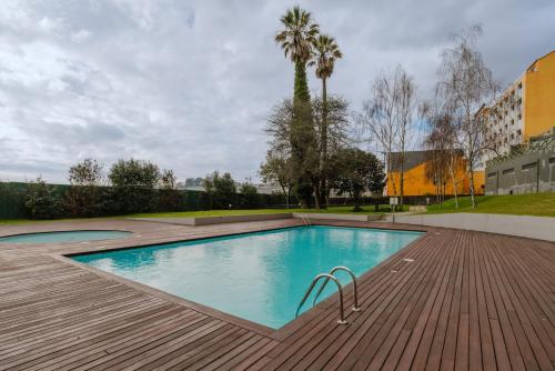 Elegant Riverfront Flat Pool & Sports by Host Wise — 4-Star Luxury Hotel in Valbom, Portugal