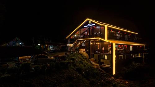Flypod . Kinabalu Mt Lodge — 5-Star Luxury Hotel in Ranau, Malaysia