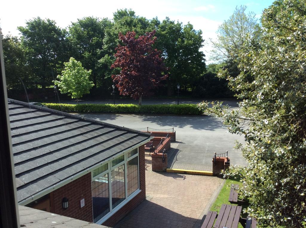 Briars Hall Hotel — hotel in Burscough