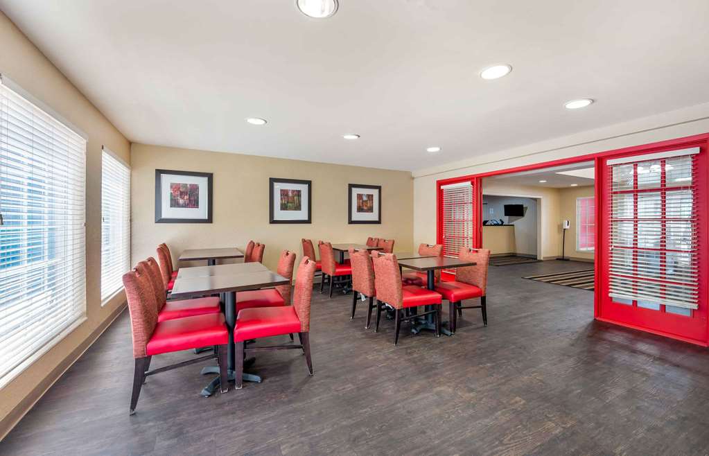 Extended Stay America Suites Indianapolis West 86th St - photo 8