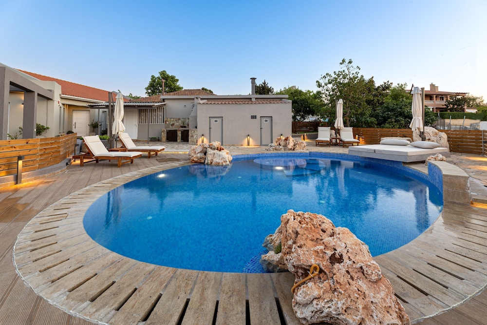 Tselepis Villa at Lakithra — 4-Star Luxury Hotel in Kefalonia, Greece