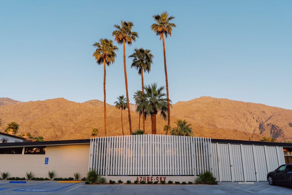 Azure Sky Hotel Adults Only a Town and Desert Boutique Hotel - photo 27
