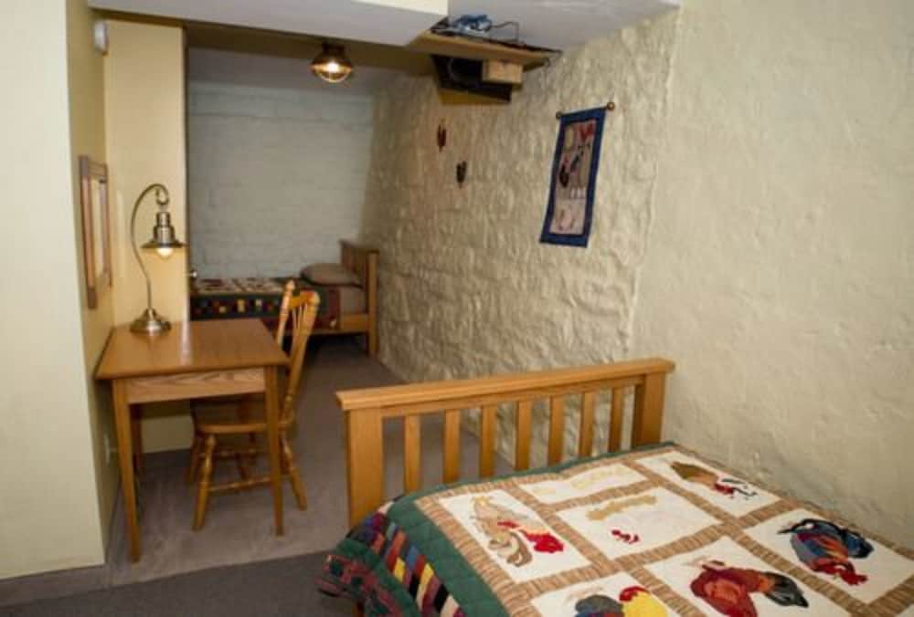 Stone Mill Hotel & Suites - photo 23
