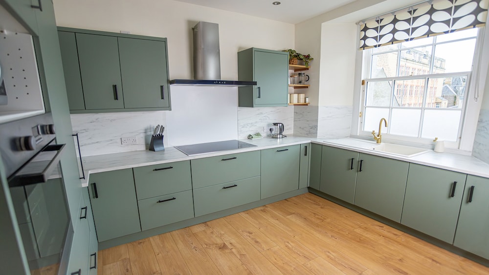 Elegant 3Bd Georgian Retreat In Perth City Centre — 4-Star Luxury Hotel in Perth, United Kingdom