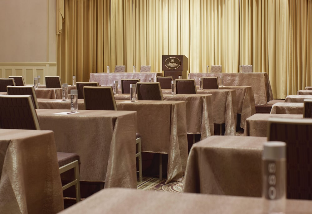Sheraton Commander Hotel - photo 48