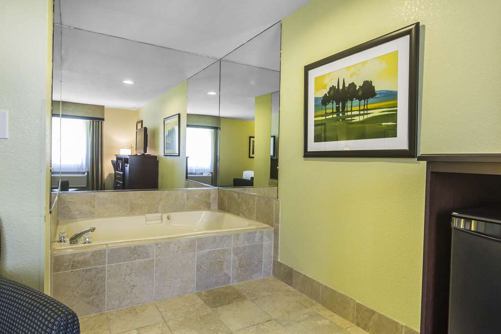 Quality Inn Cedartown - photo 16