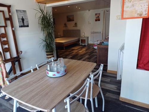 Le Val - carbon neutral hotel in Thaon