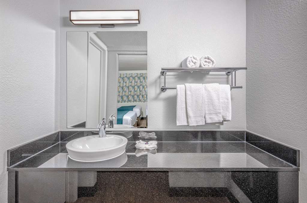 Motel 6 Euless TX Dallas - photo 18