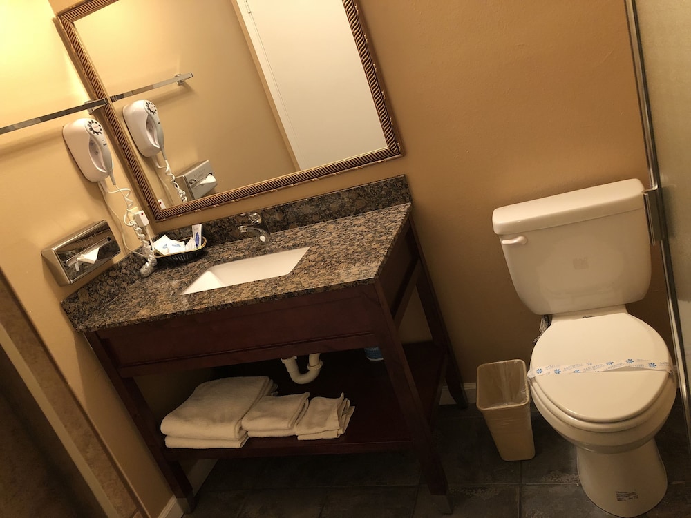 Knight's Inn Motel - photo 51