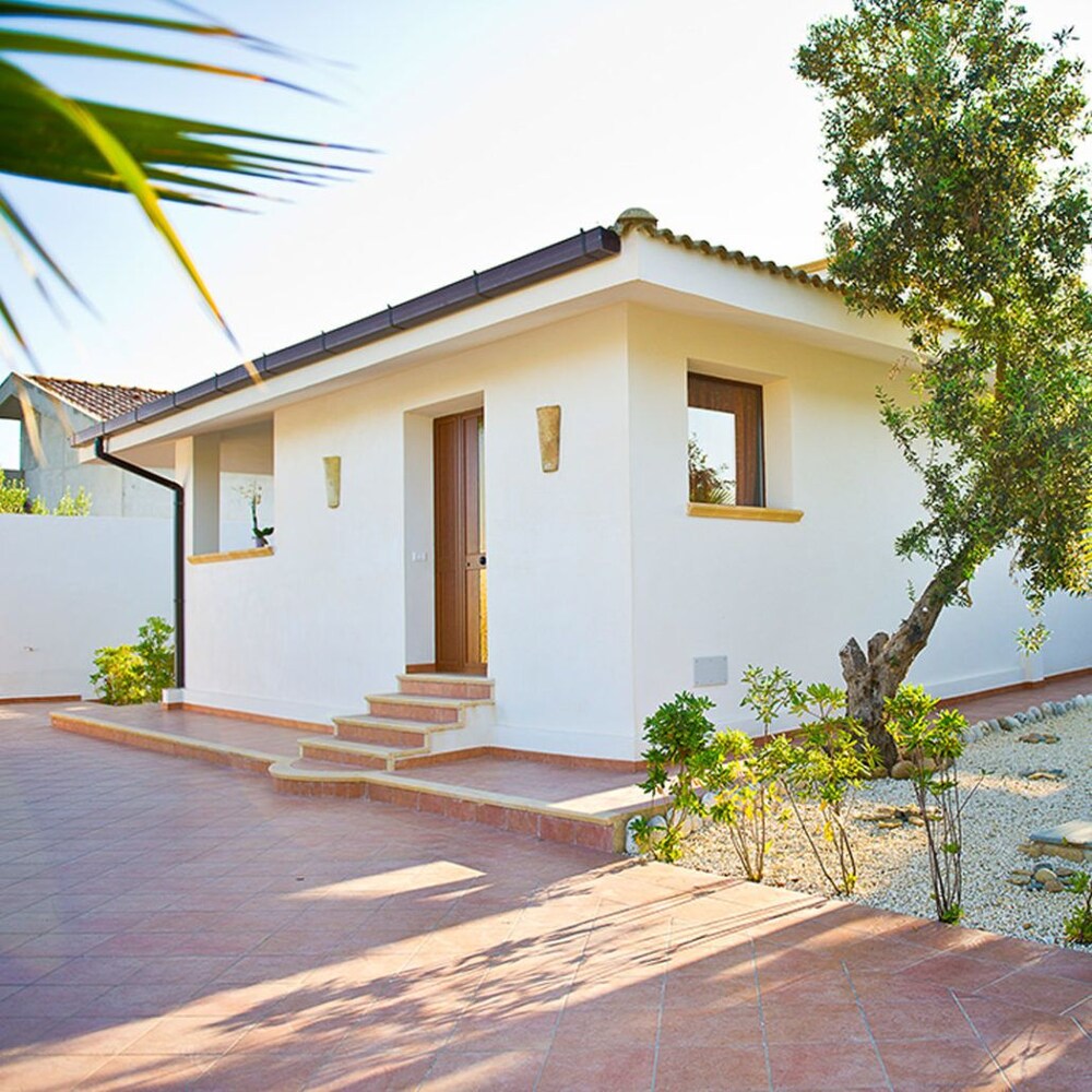 Bono Vacanze Villa San Marco Luxury Holidays Homes — 4-Star Luxury Hotel in Sciacca, Italy