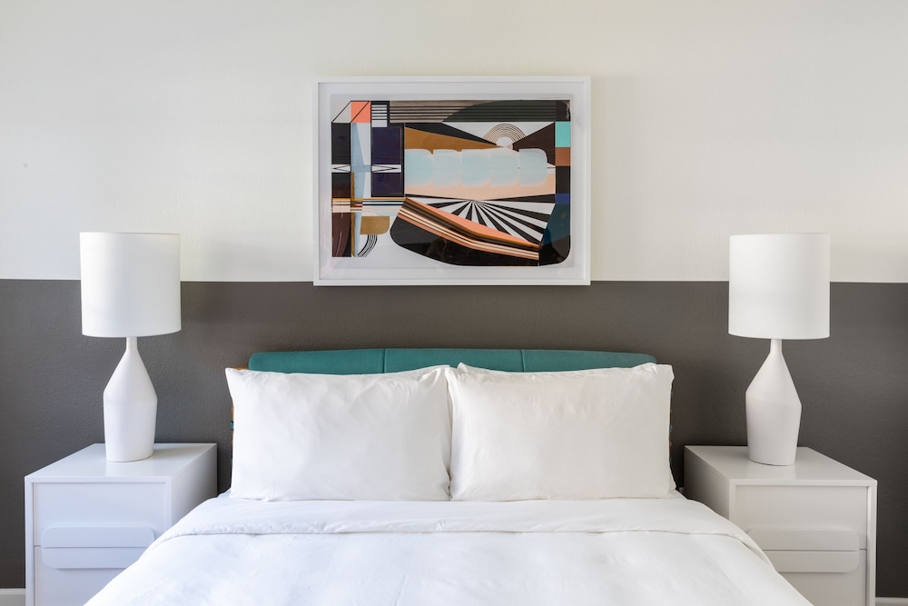 Signature Inn Oakland - photo 20