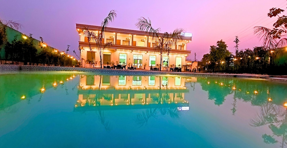 The Jim Corbett Inn - carbon neutral hotel in Ramnagar