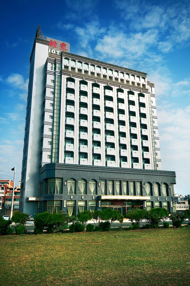 Yaling Hotel — Magong