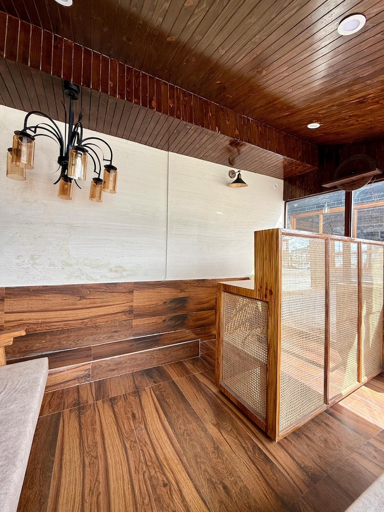 The Bulevar Kunsil - last minute hotel in Manali