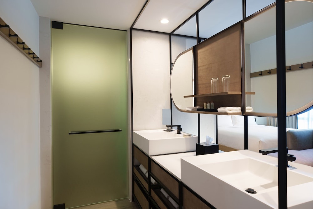 Renaissance New York Flushing Hotel at Tangram - photo 17