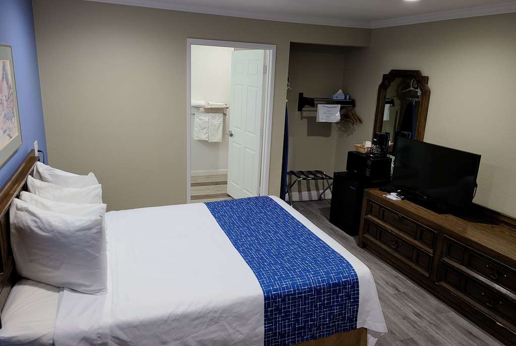 Travelodge by Wyndham Clearlake - photo 20