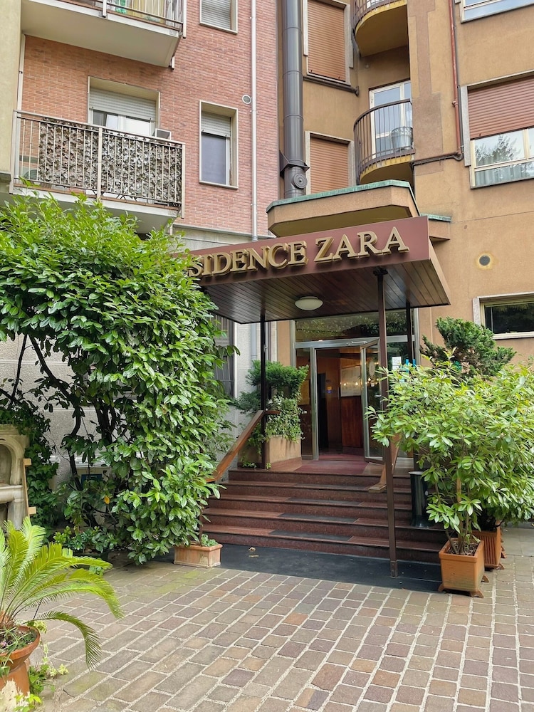 Residence Zara — 4-Star Luxury Hotel in Milan, Italy