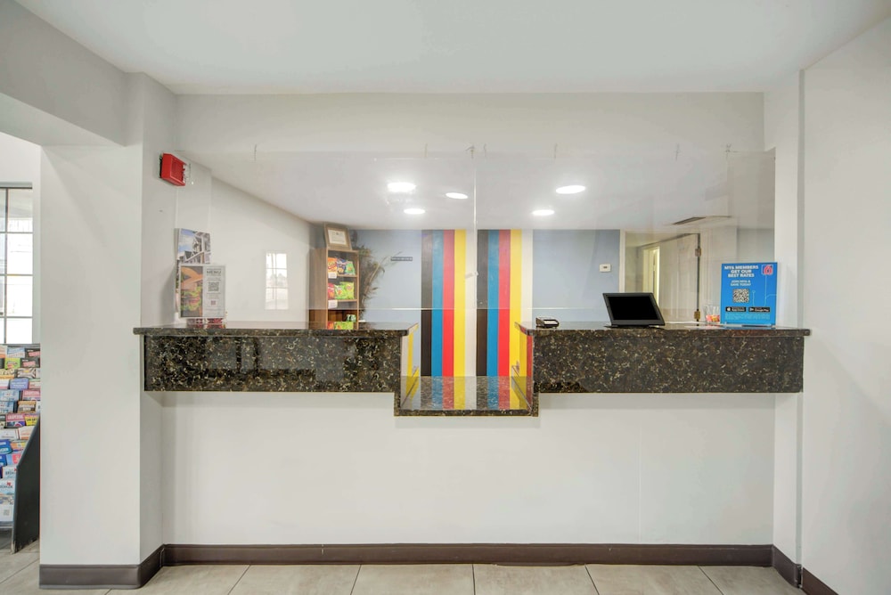 Motel 6 San Antonio TX I 35 North Corridor - photo 21